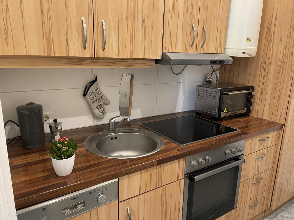 Central Sunny Flat With Free Parking Appartement Wenen Buitenkant foto