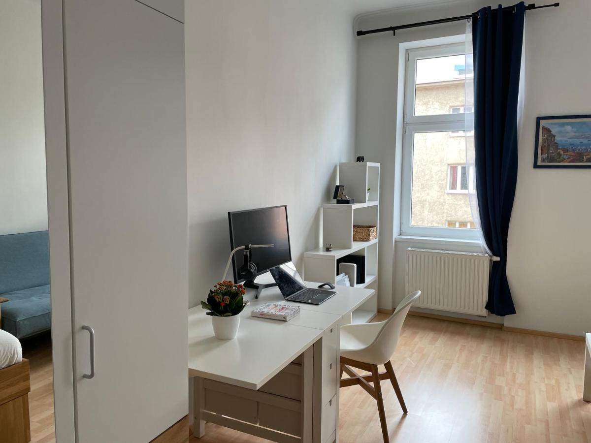 Central Sunny Flat With Free Parking Appartement Wenen Buitenkant foto